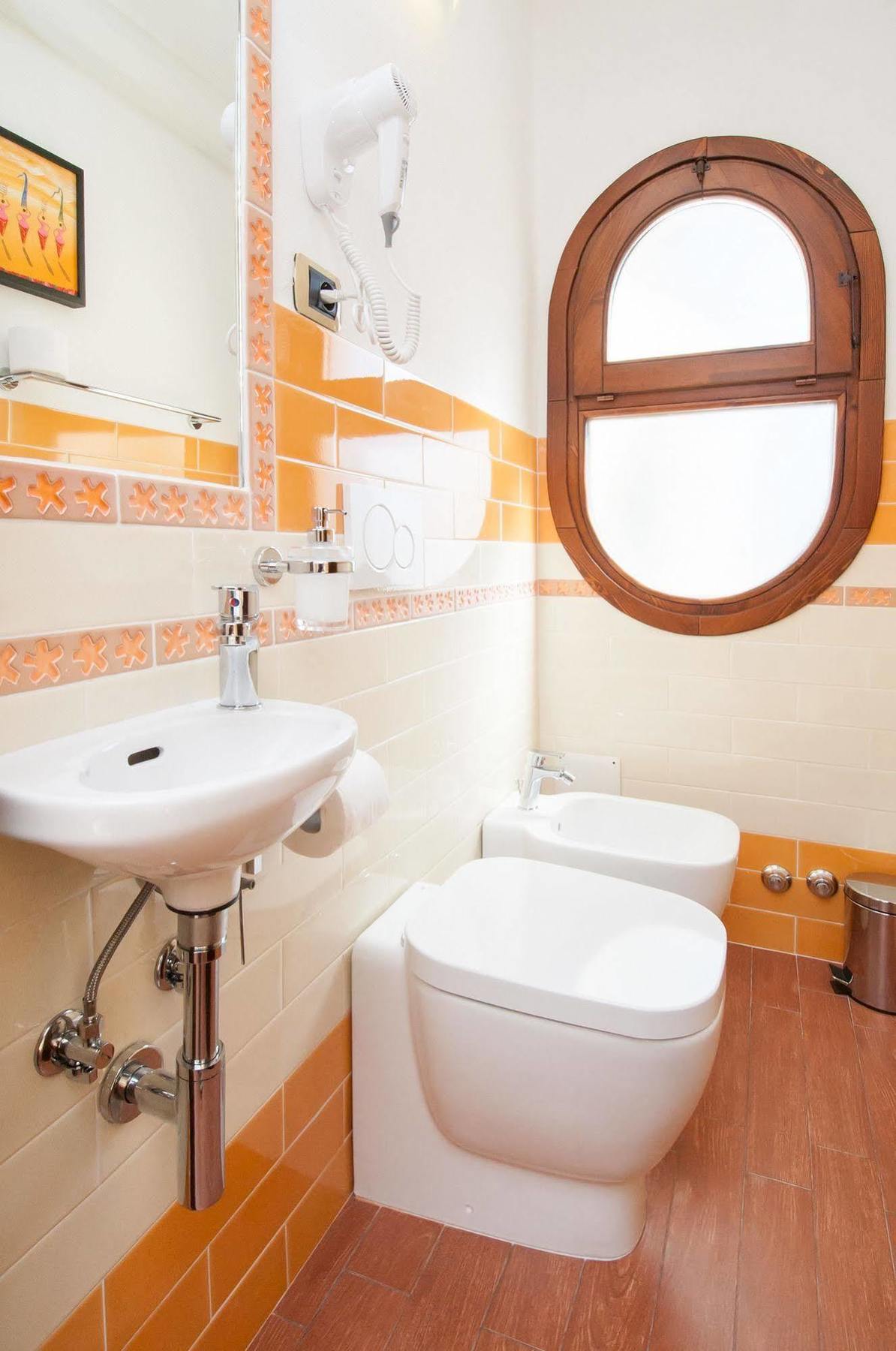 B&B La Dolce Vita Flumini di Quartu Luaran gambar