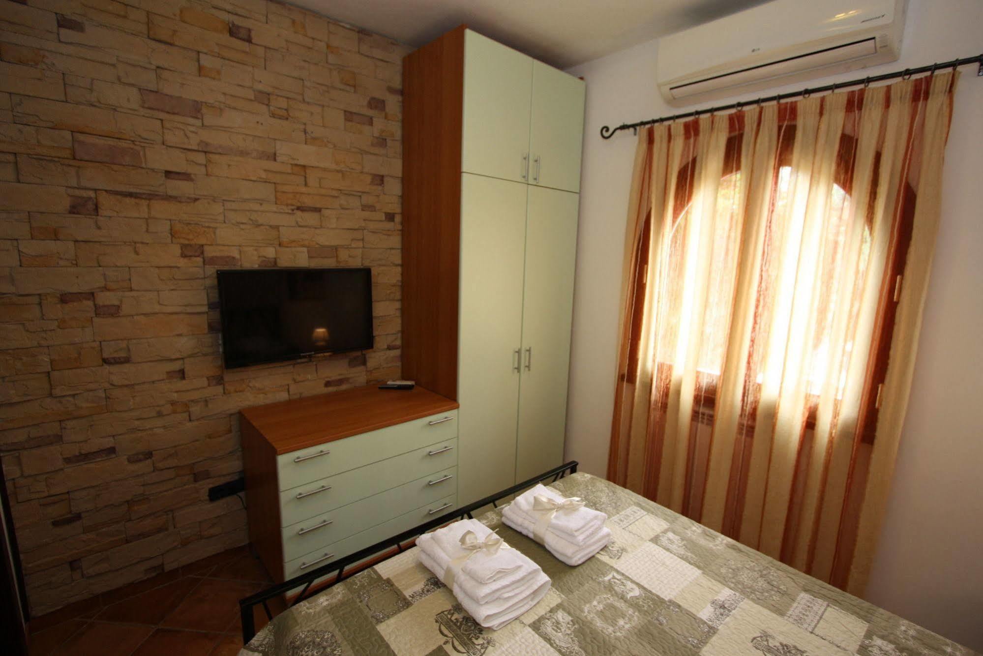 B&B La Dolce Vita Flumini di Quartu Luaran gambar